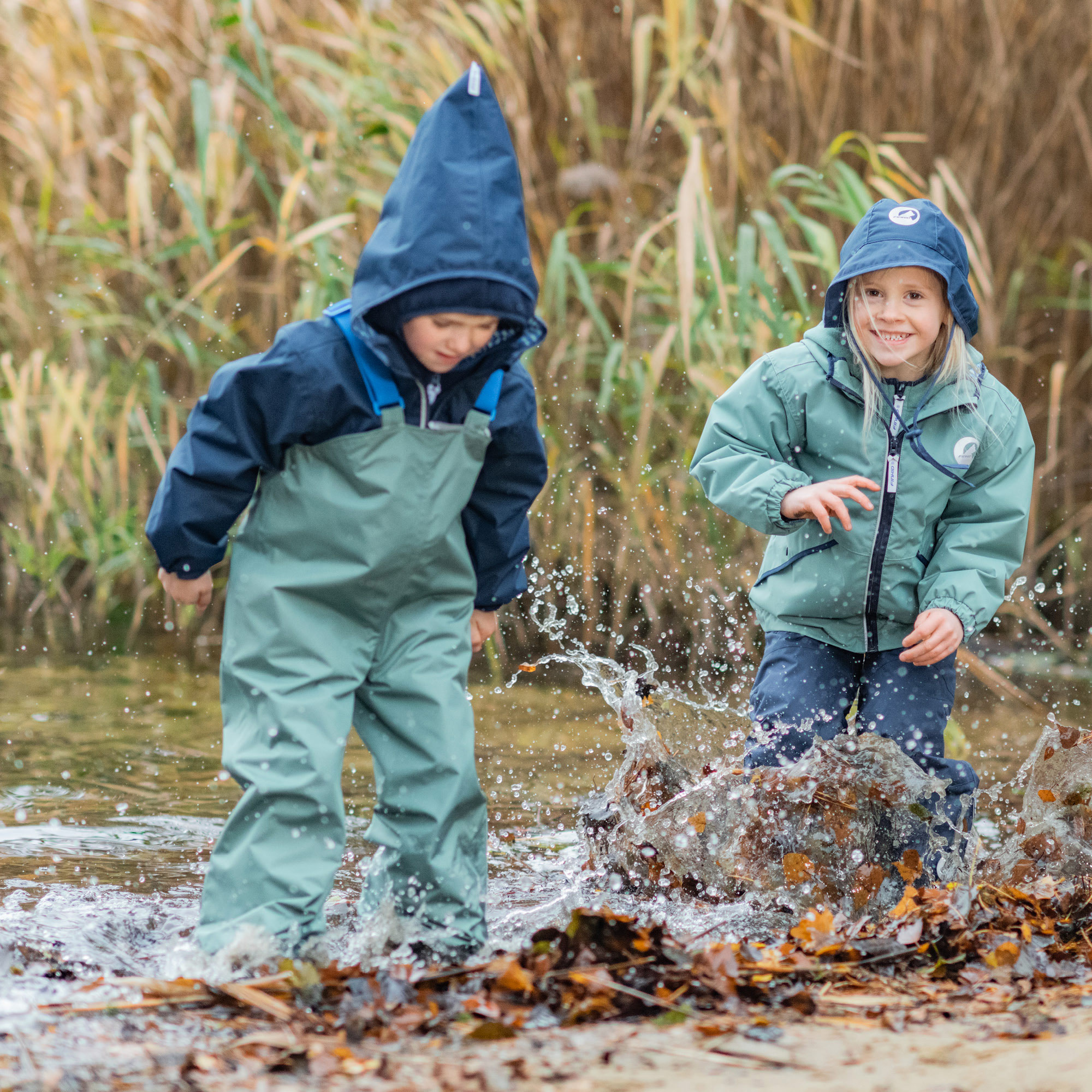 gefütterte Regenkleidung für den Herbst und Winter